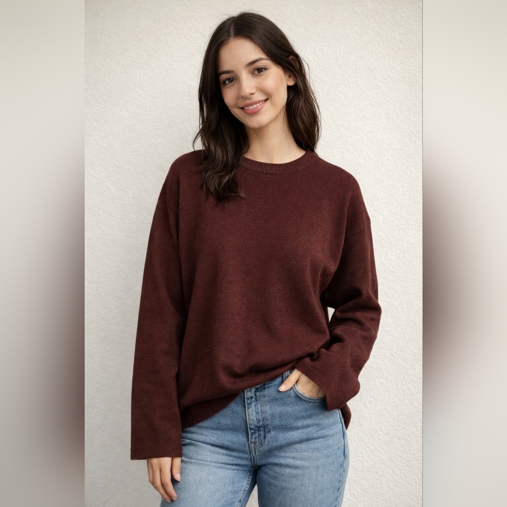 H&M Women's Crewneck Sweater in Deep Maroon